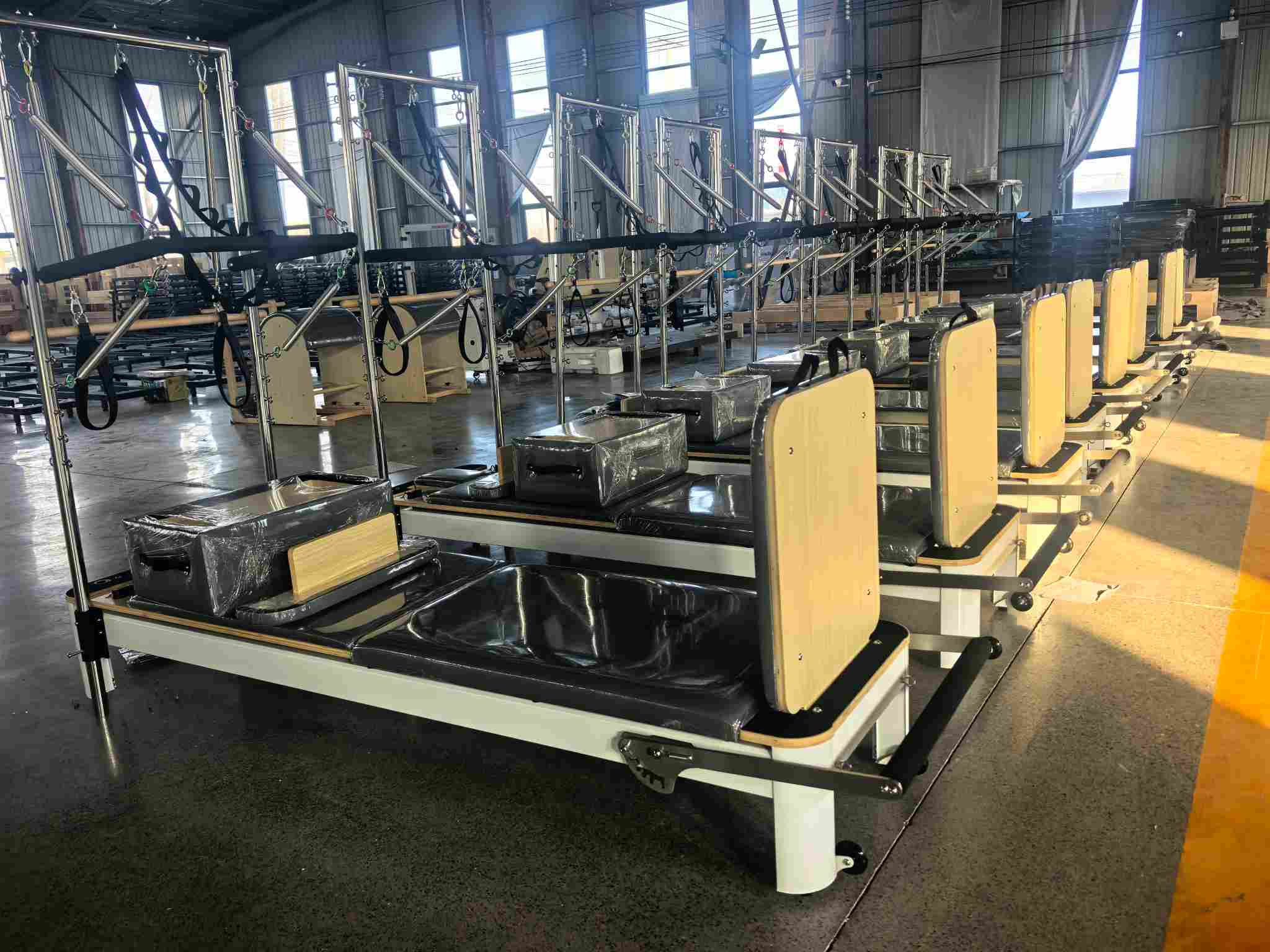 Bultuhang Pagpapadala ng Balita | Yingruis Supermodel Commercial Pilates Reformers Na-export sa Global Markets
